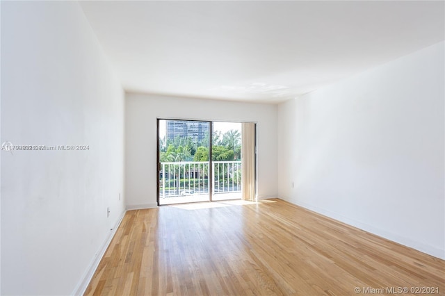 empty room featuring light hardwood / wood-style flooring