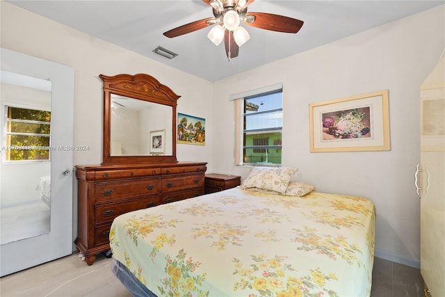 bedroom featuring ceiling fan