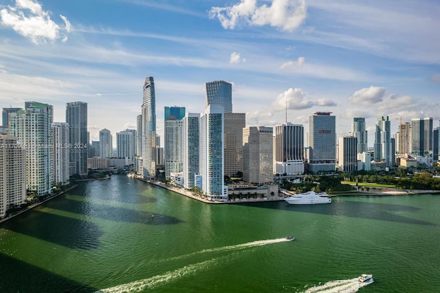 335 S Biscayne Blvd Unit 4109, Miami, FL 33131 - property's view of city with a water view