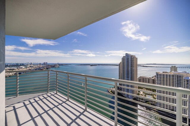 335 S Biscayne Blvd Unit 4109, Miami, FL 33131 - balcony featuring a water view and a city view
