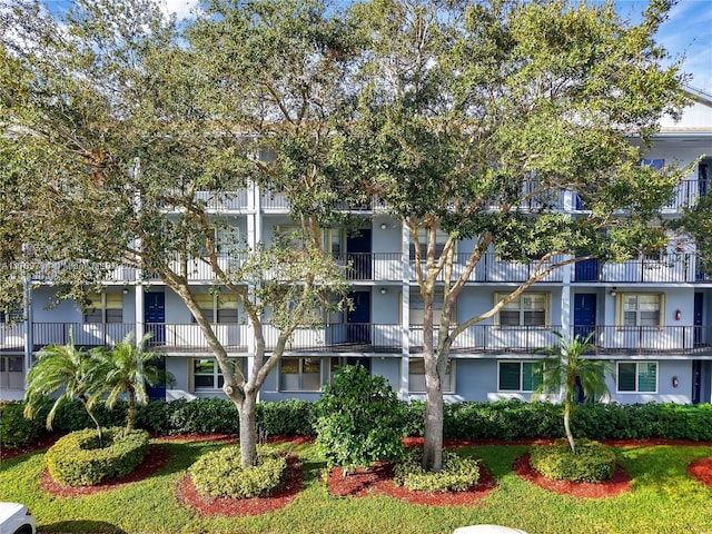 900 SW 125th Way Unit 304R, Pembroke Pines, FL 33027 - view of apartment building / complex
