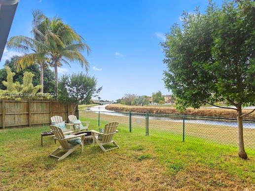 view of yard with a water view