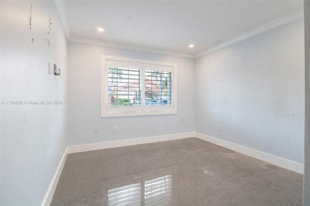 empty room with ornamental molding