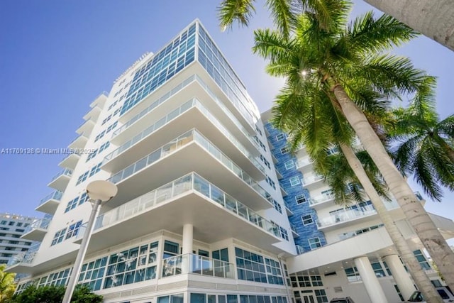 6103 Aqua Ave Unit 301, Miami Beach, FL 33141 - view of apartment building / complex