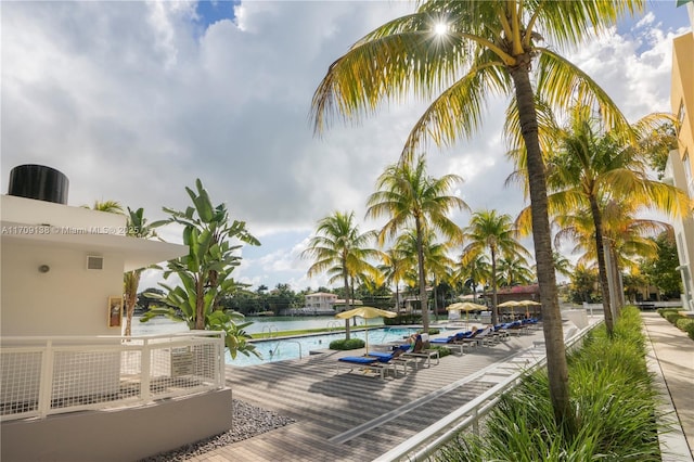 6103 Aqua Ave Unit 301, Miami Beach, FL 33141 - view of community pool