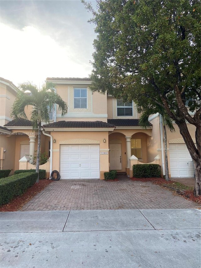 view of front of house with a garage