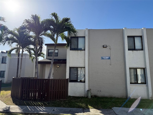 view of front of home