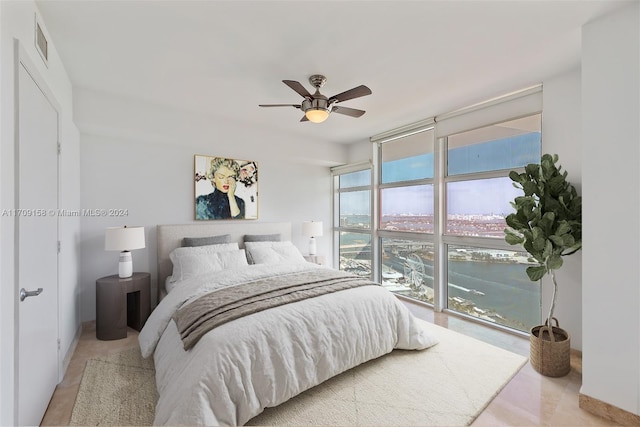 bedroom with ceiling fan