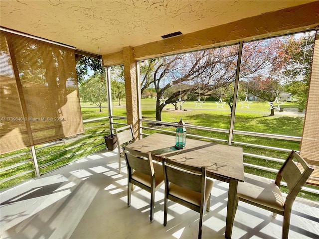 view of sunroom / solarium