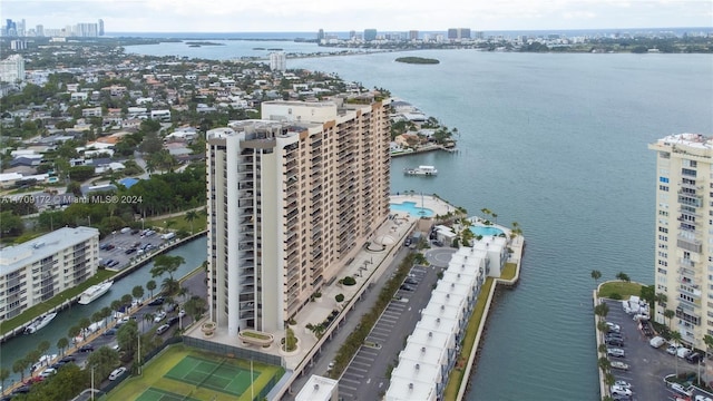 bird's eye view featuring a water view