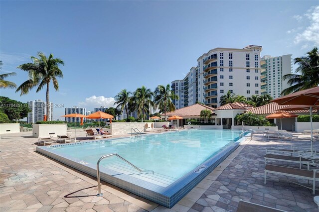 19900 E Country Club Dr Unit 610, Aventura, FL 33180 - photo 32
