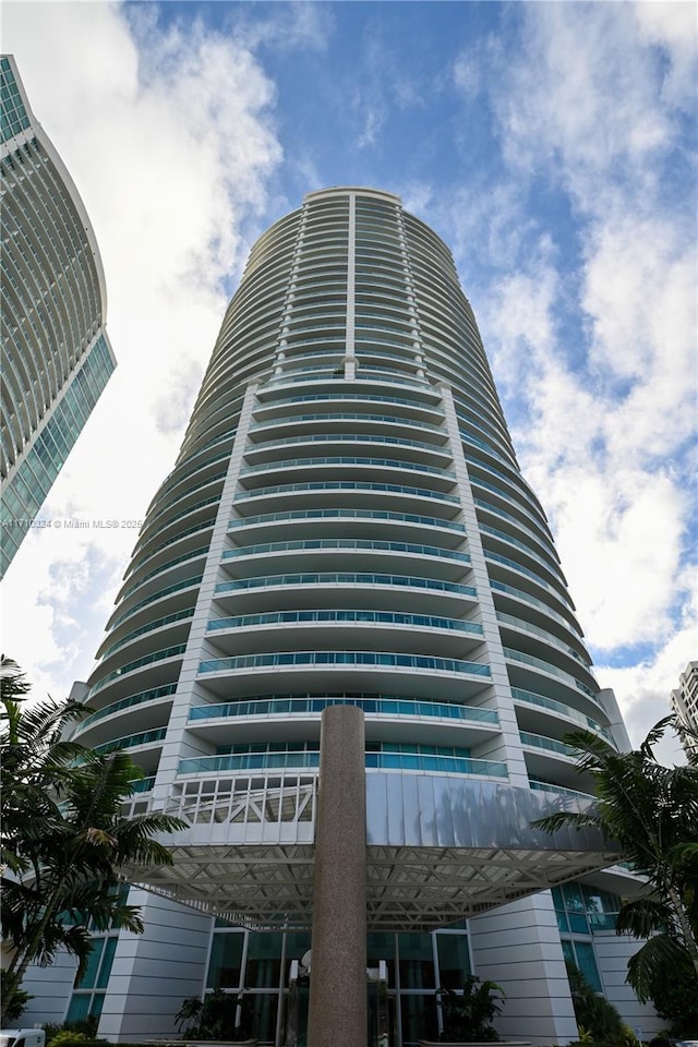 2127 Brickell Ave Unit 1005, Miami, FL 33129 - view of property featuring cooling unit