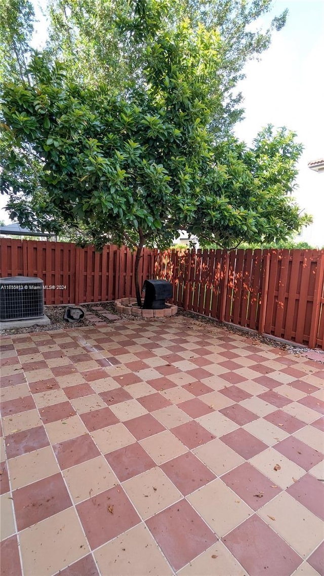 view of patio / terrace featuring cooling unit