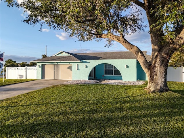 ranch-style house with a front yard