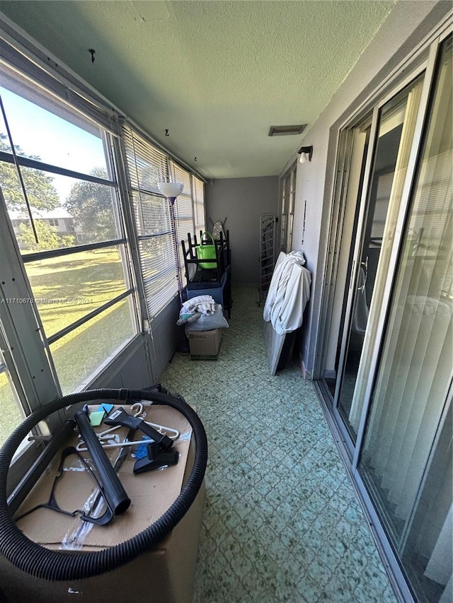 view of sunroom / solarium