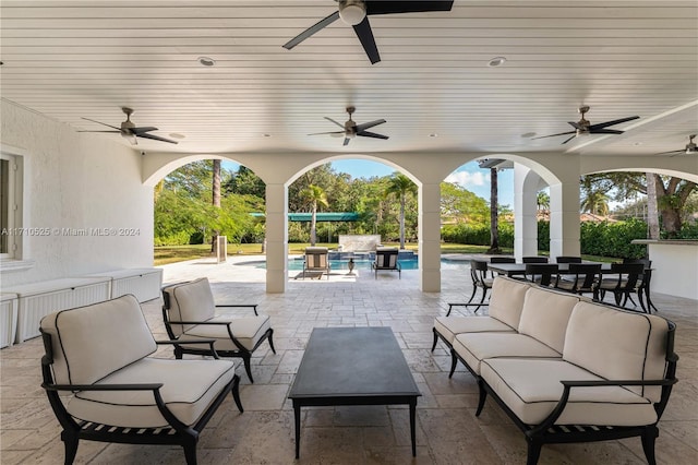 view of patio / terrace featuring outdoor lounge area