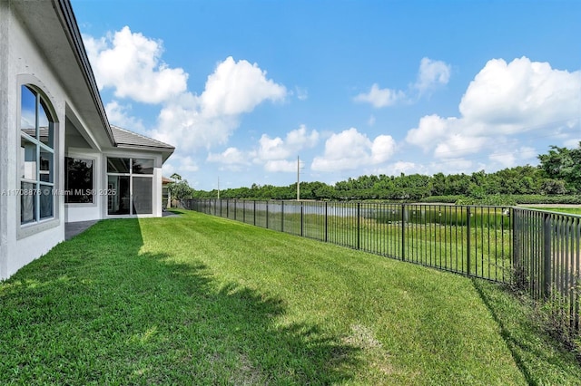 view of yard featuring a water view