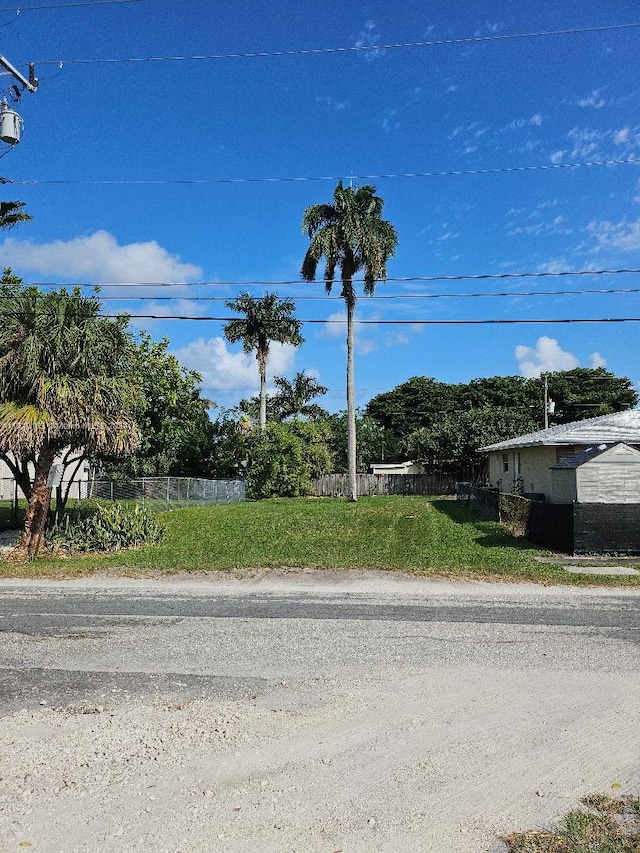 Listing photo 3 for NE 1st Ave, Dania Beach FL 33004