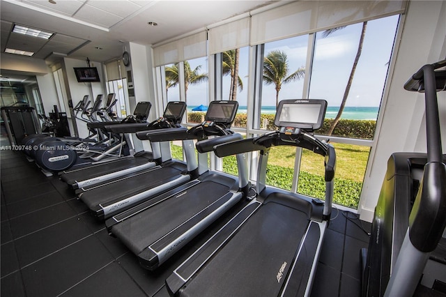 workout area with a healthy amount of sunlight