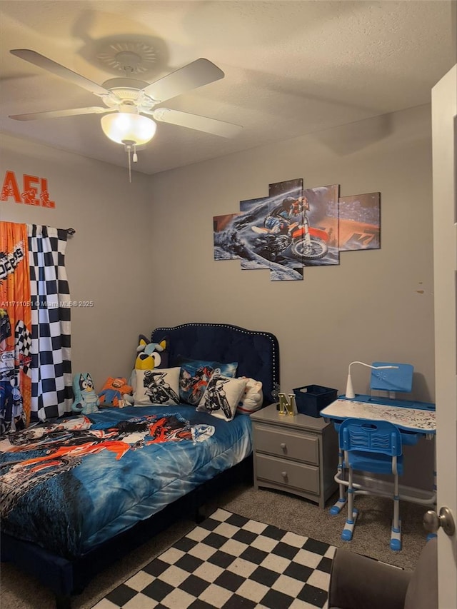 bedroom featuring ceiling fan