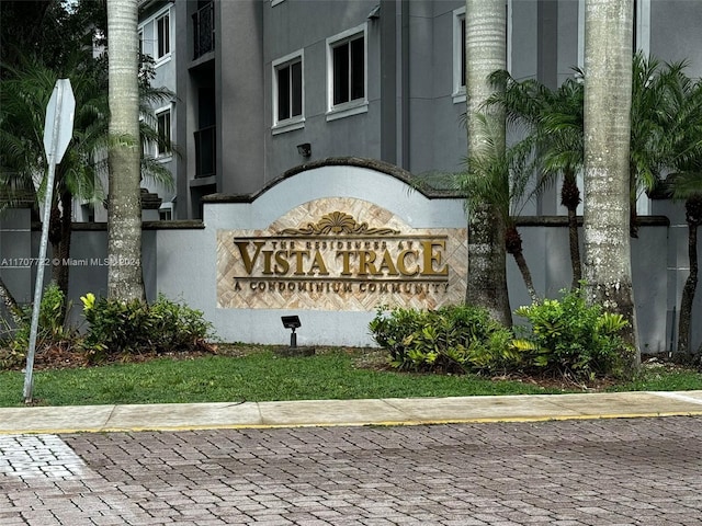 view of community / neighborhood sign