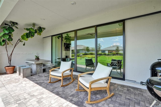 4536 N Silverwood Ln N, Oakland Park, FL 33309 - view of patio