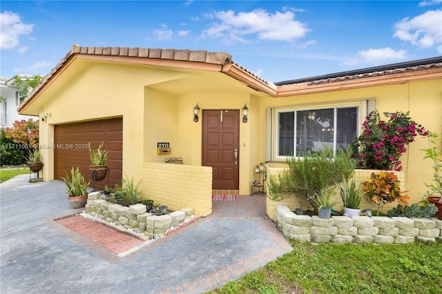 view of front of home featuring a garage