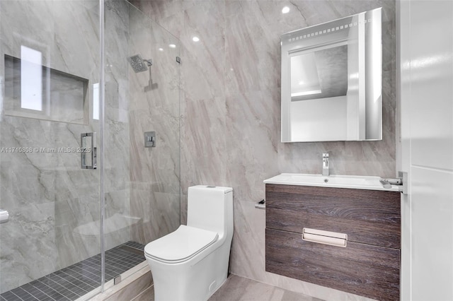 bathroom with walk in shower, vanity, and toilet