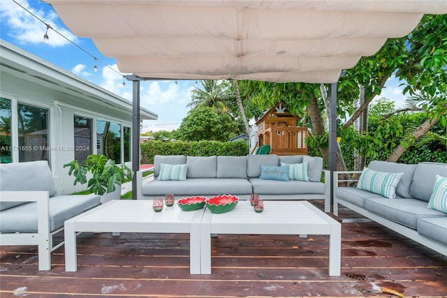 view of patio / terrace featuring an outdoor living space