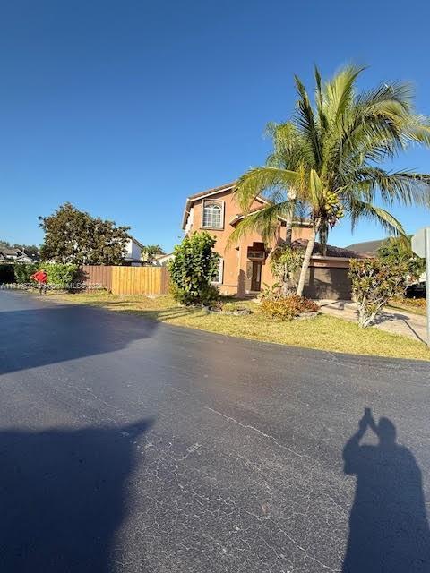 view of front of house