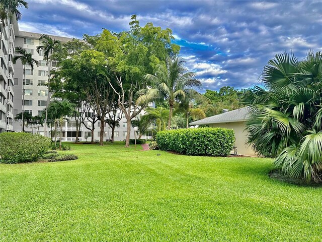 4400 Hillcrest Dr Unit 114B, Hollywood, FL 33021 - photo 26