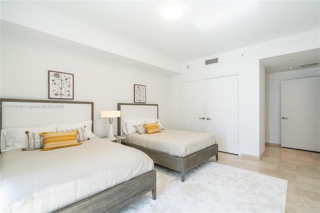 bedroom with a closet