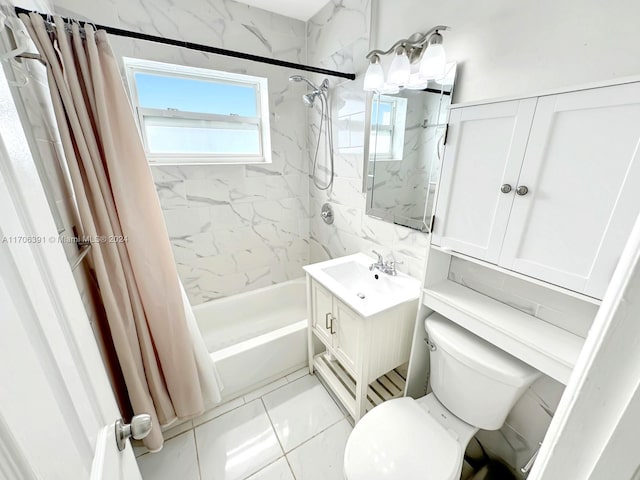 1820 SW 11th Ct, Fort Lauderdale, FL 33312 - bathroom featuring shower / bath combo with shower curtain and vanity