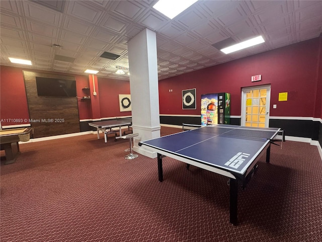 rec room featuring pool table