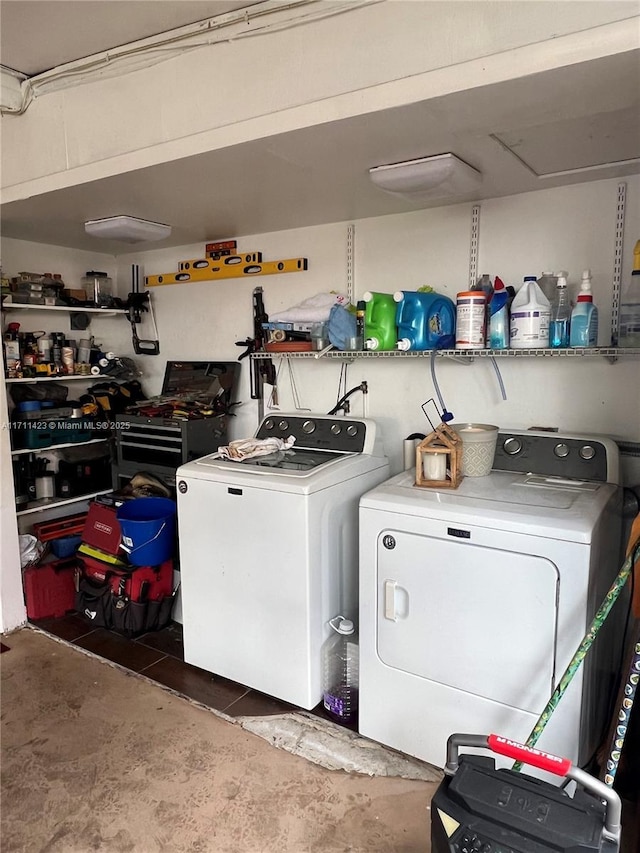 laundry room featuring washing machine and dryer