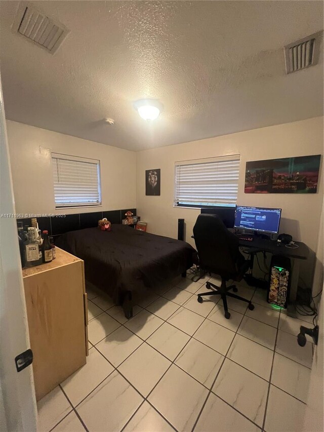 7605 W 6th Ave, Hialeah, FL 33014 - photo 11