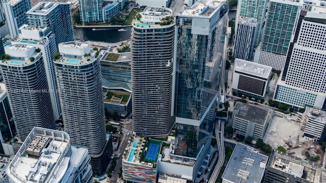 bird's eye view featuring a water view