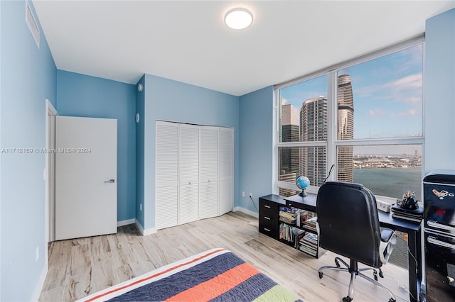 31 SE 5th St Unit 3918, Miami, FL 33131 - photo 13
