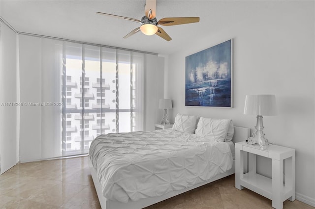 bedroom with ceiling fan