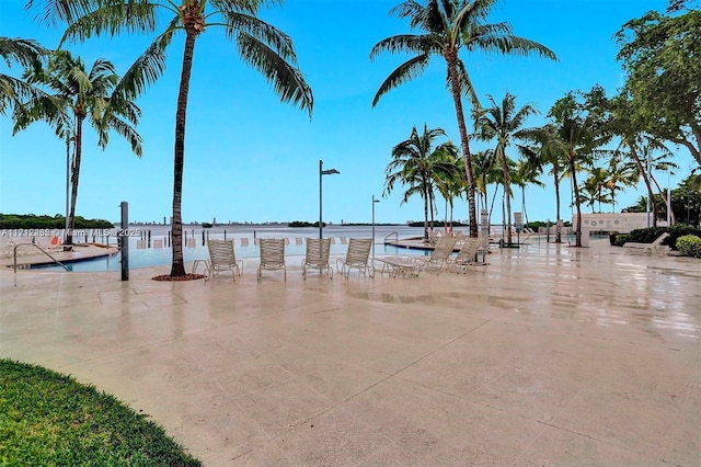 view of property's community featuring a water view