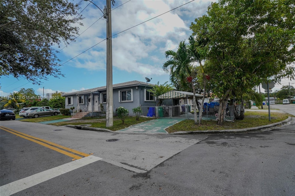 view of front of home