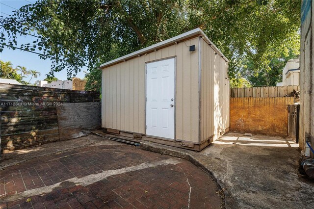 view of outbuilding