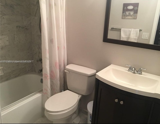 full bathroom featuring vanity, toilet, and shower / bath combo