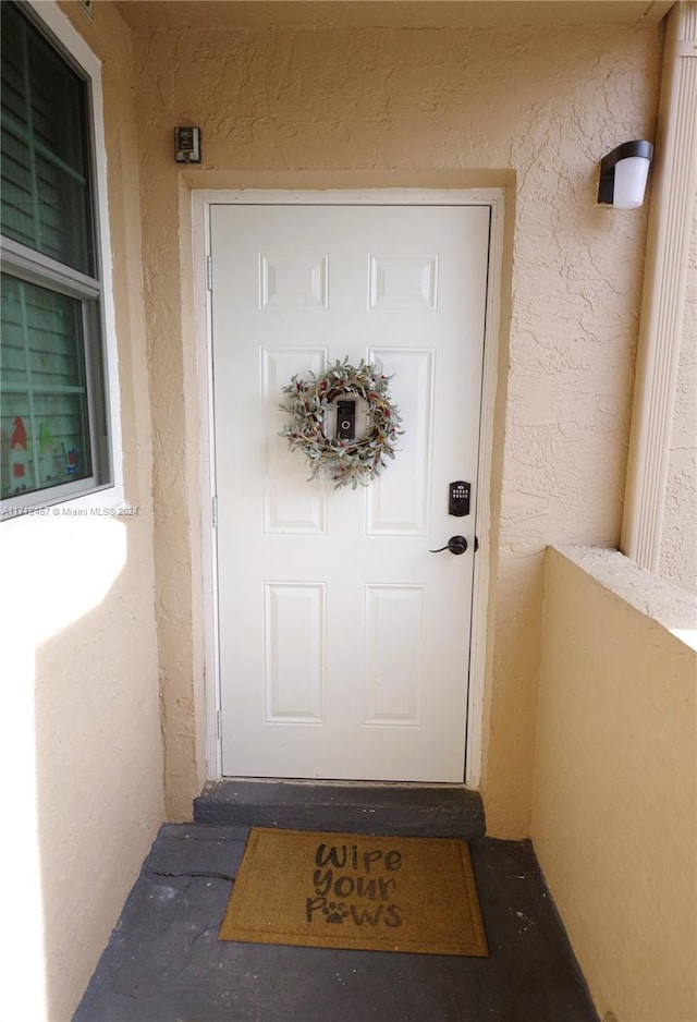 view of property entrance