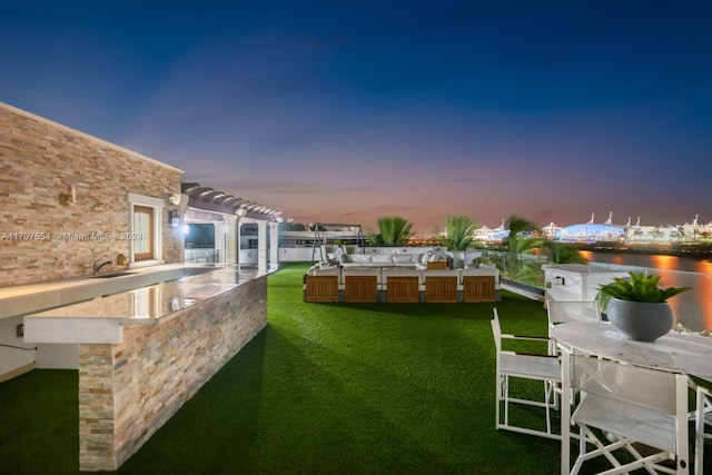 view of yard featuring a wet bar