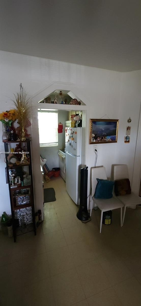 251 NW 34th Ter, Miami, FL 33127 - view of living area