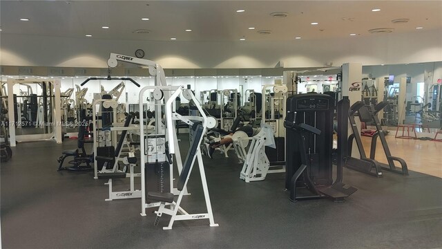 workout area with recessed lighting