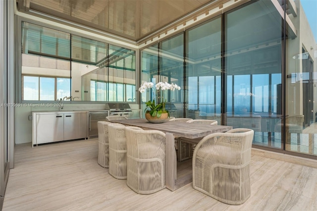 dining room with light hardwood / wood-style floors