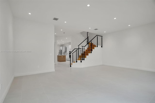 834 E Spinnaker Dr E, Hollywood, FL 33019 - unfurnished room with plenty of natural light