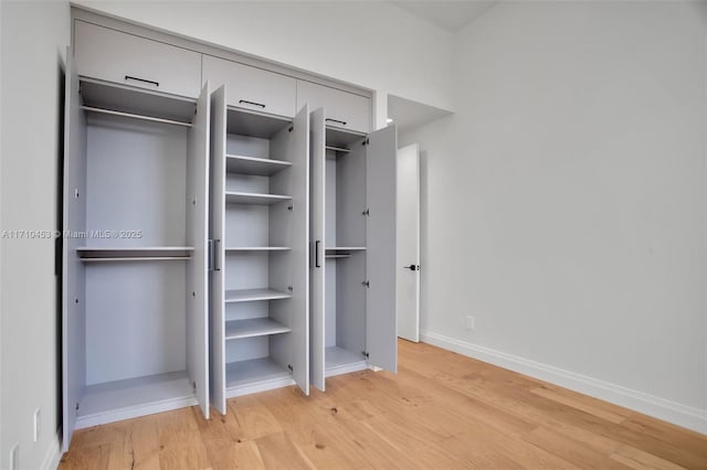 834 E Spinnaker Dr E, Hollywood, FL 33019 - view of closet
